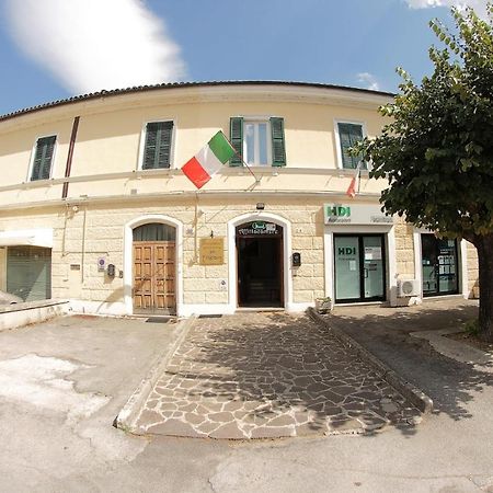 Rooms & Breakfast La Filigrana Fabriano Bagian luar foto