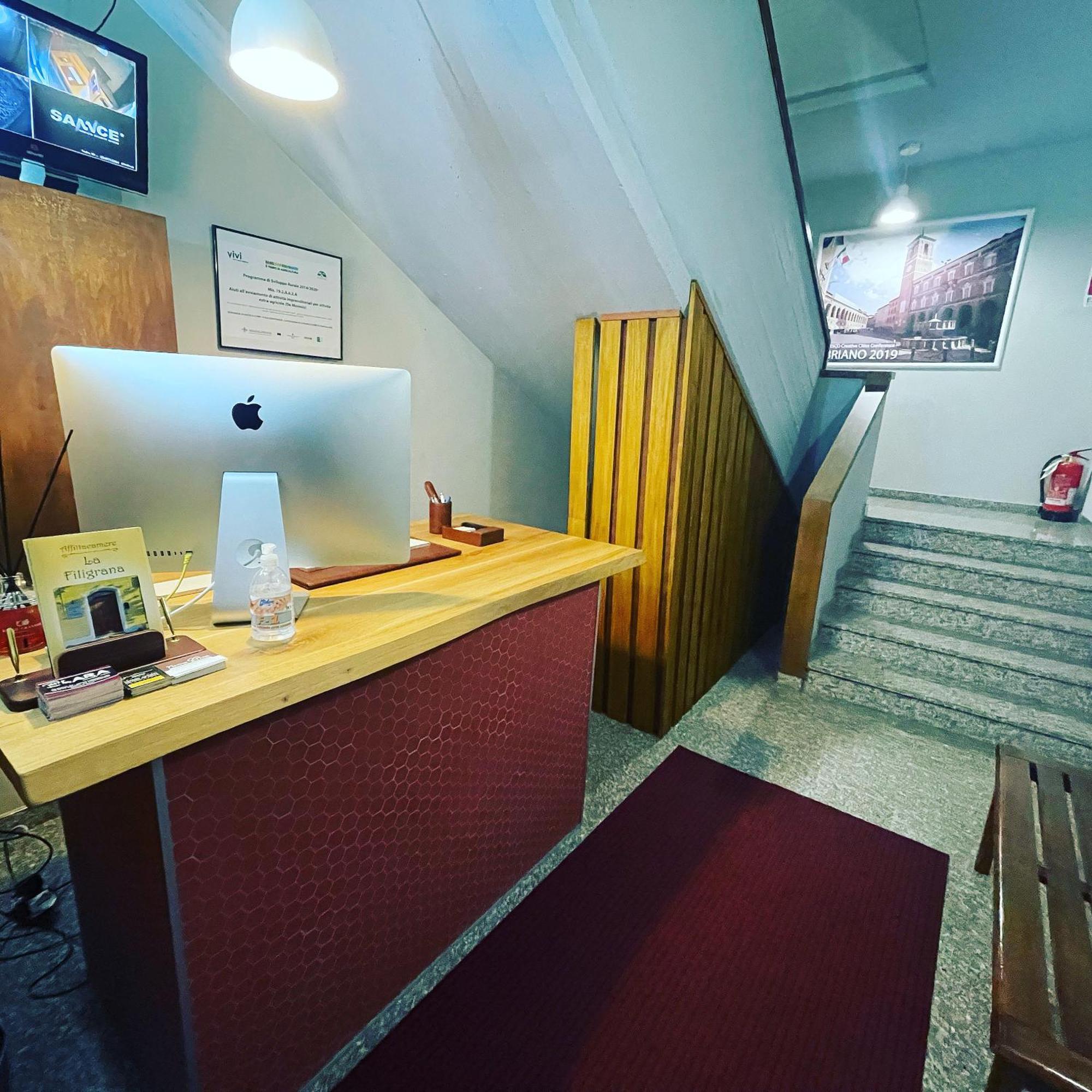 Rooms & Breakfast La Filigrana Fabriano Bagian luar foto