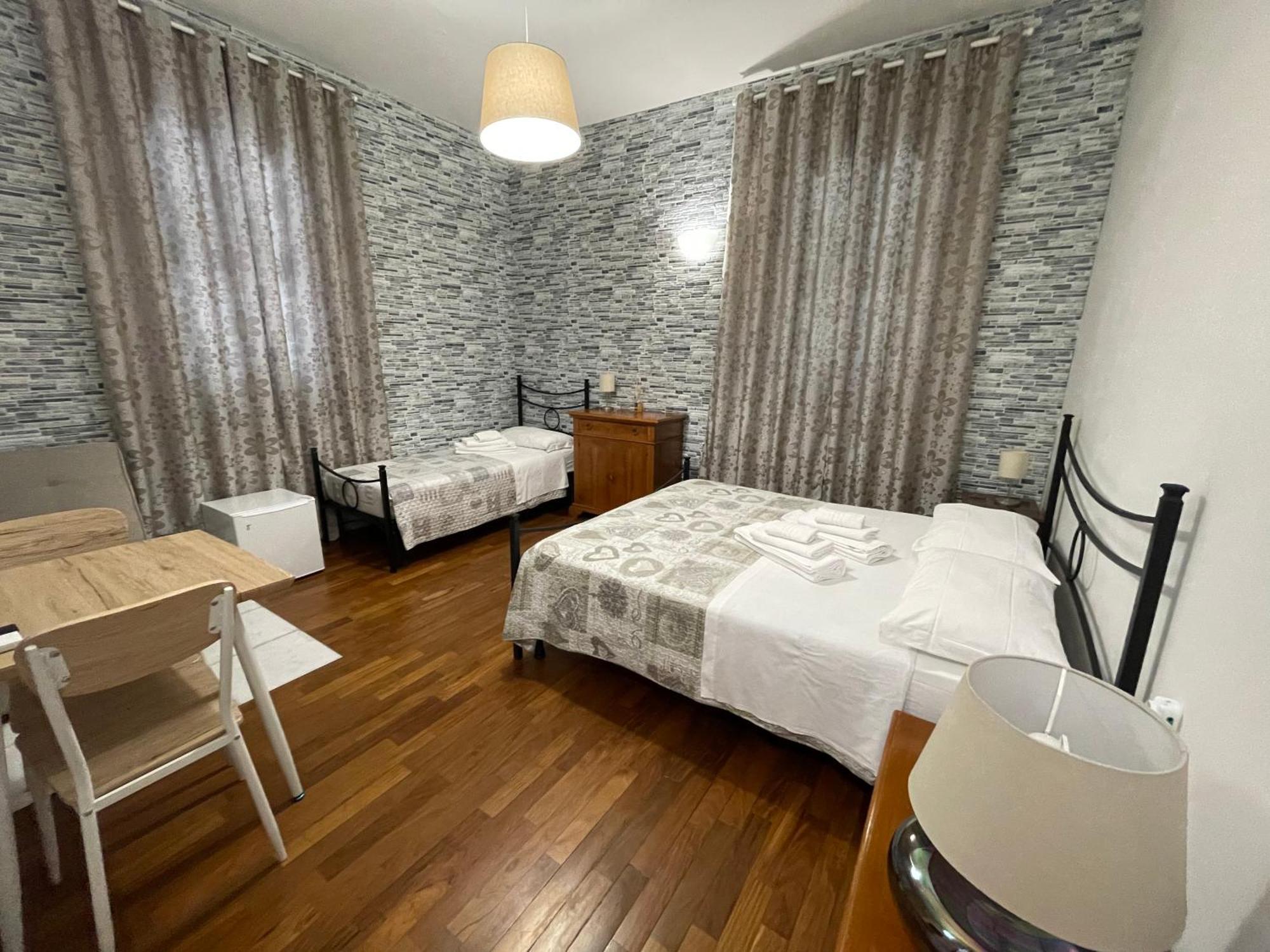 Rooms & Breakfast La Filigrana Fabriano Bagian luar foto