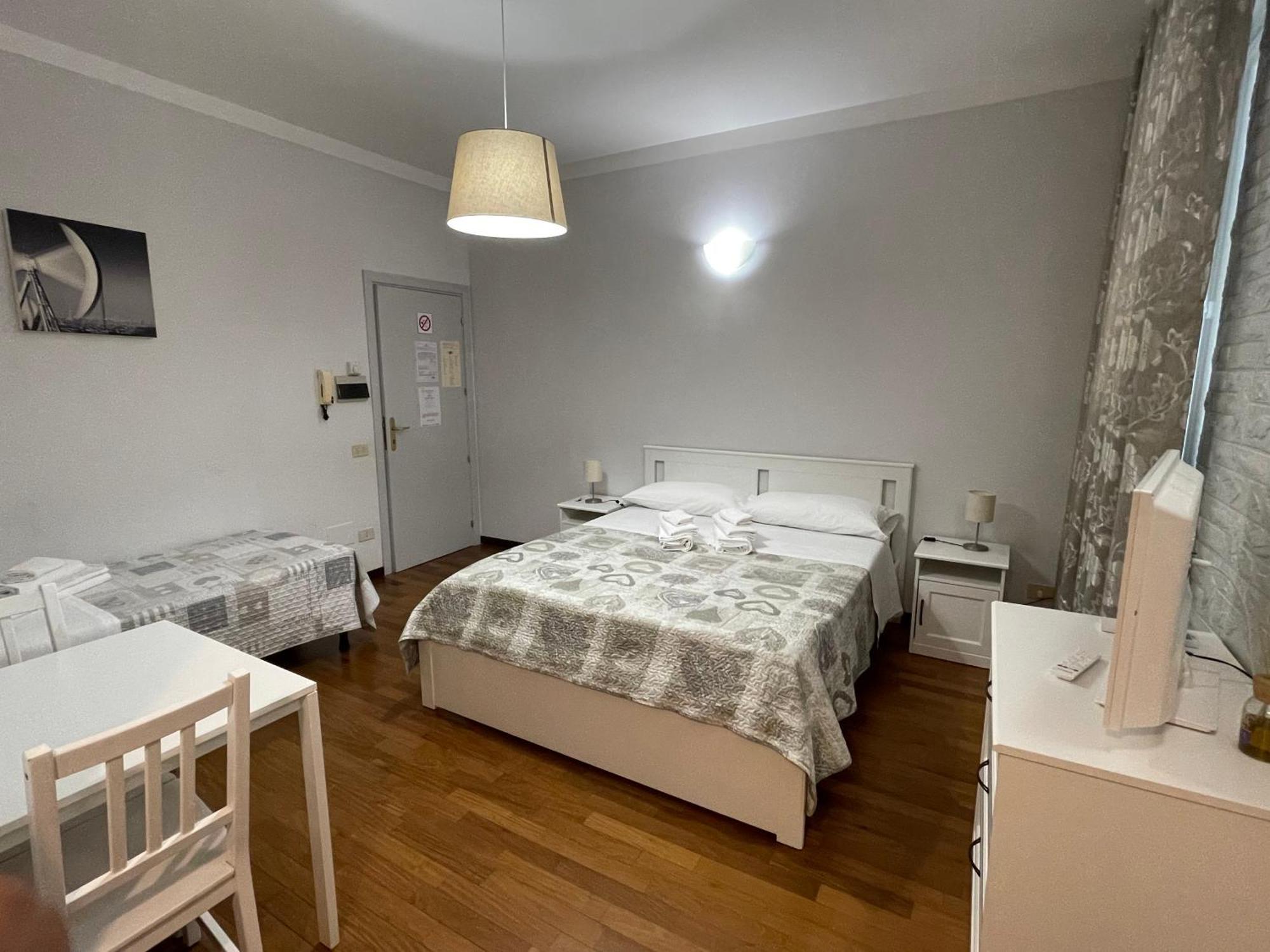 Rooms & Breakfast La Filigrana Fabriano Bagian luar foto